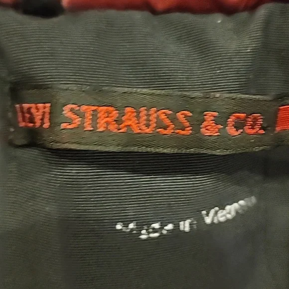 Levis Puffer coat with hood - Picture 10 of 14